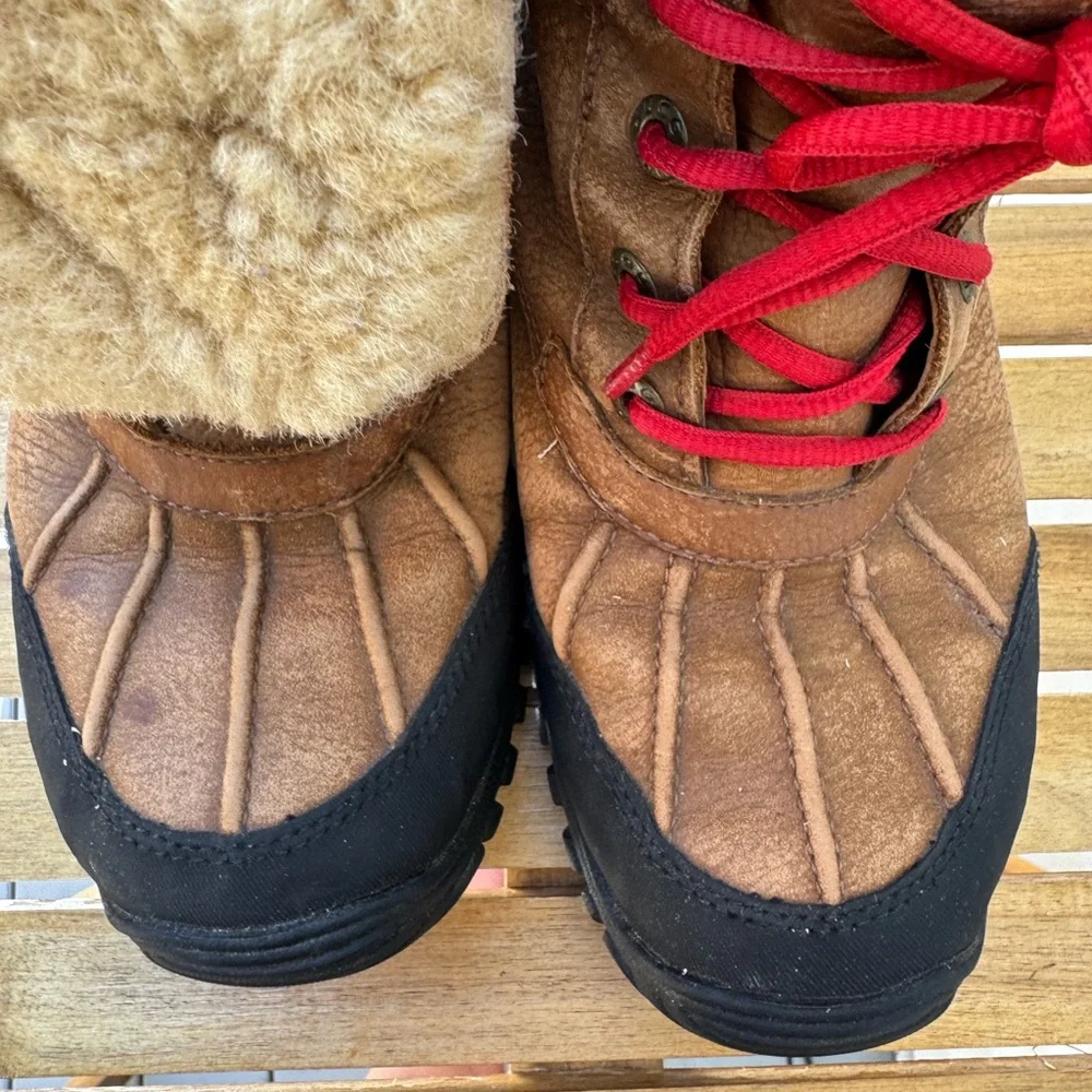 UGG Women's UGG Adirondack II Waterproof Insulated Winter Boots size EU 39 US 8 - Picture 8 of 11